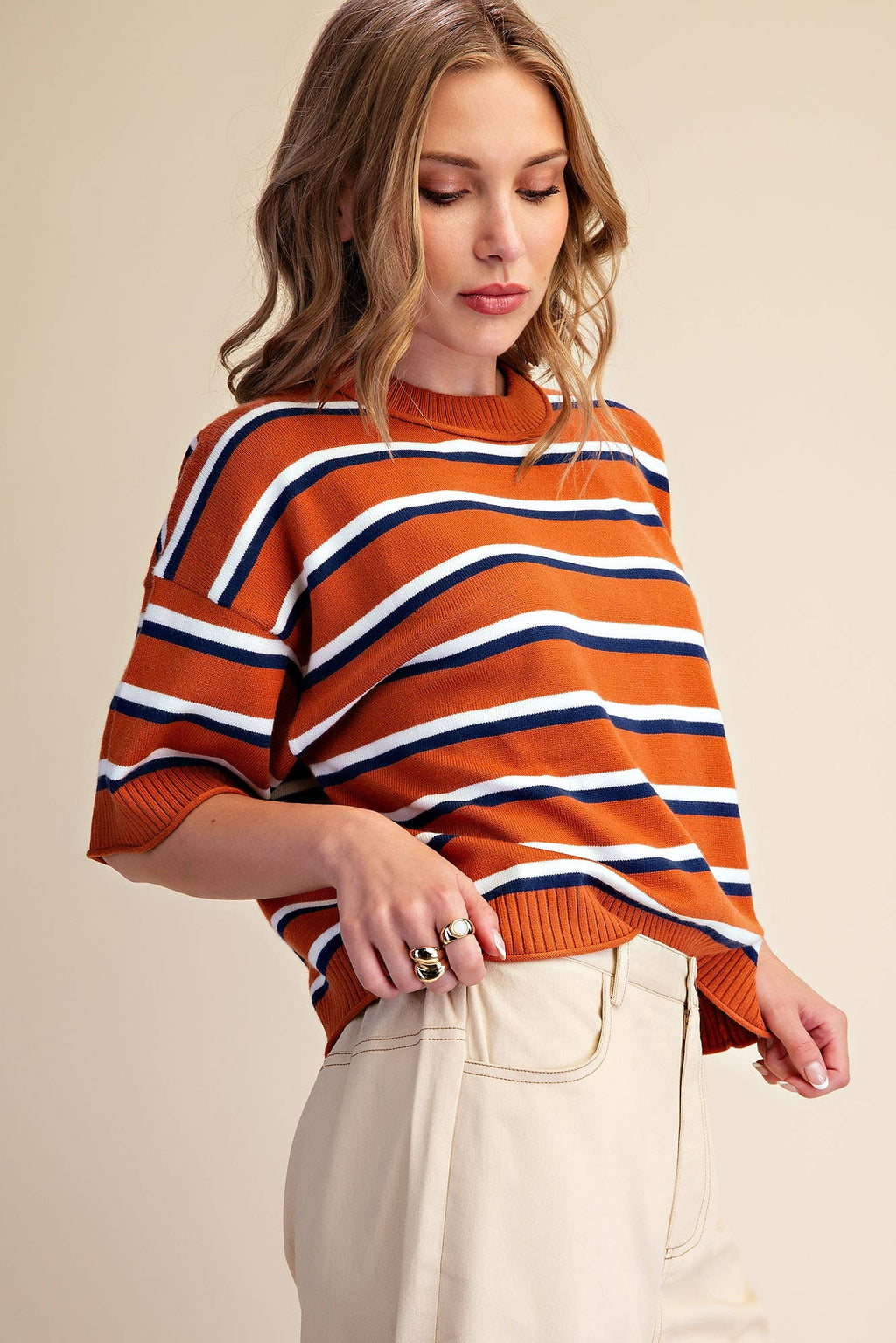Crew-Neck Stripe Sweater: Brown / L
