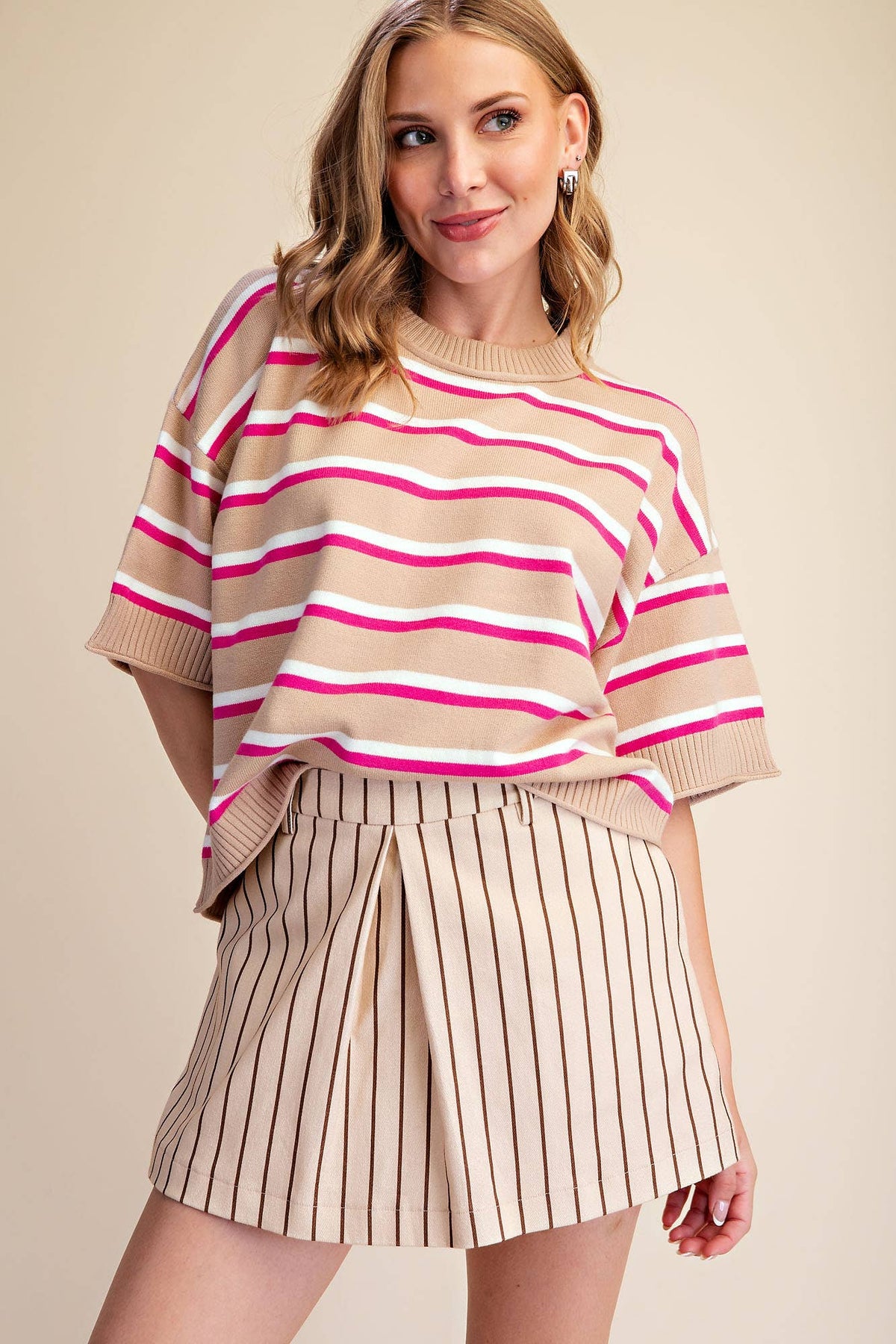 Crew-Neck Stripe Sweater: Brown / L