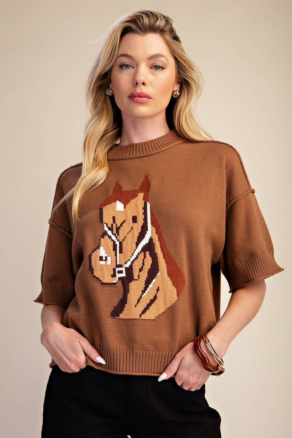 Western Horse Crew Neck Sweater: Camel / M