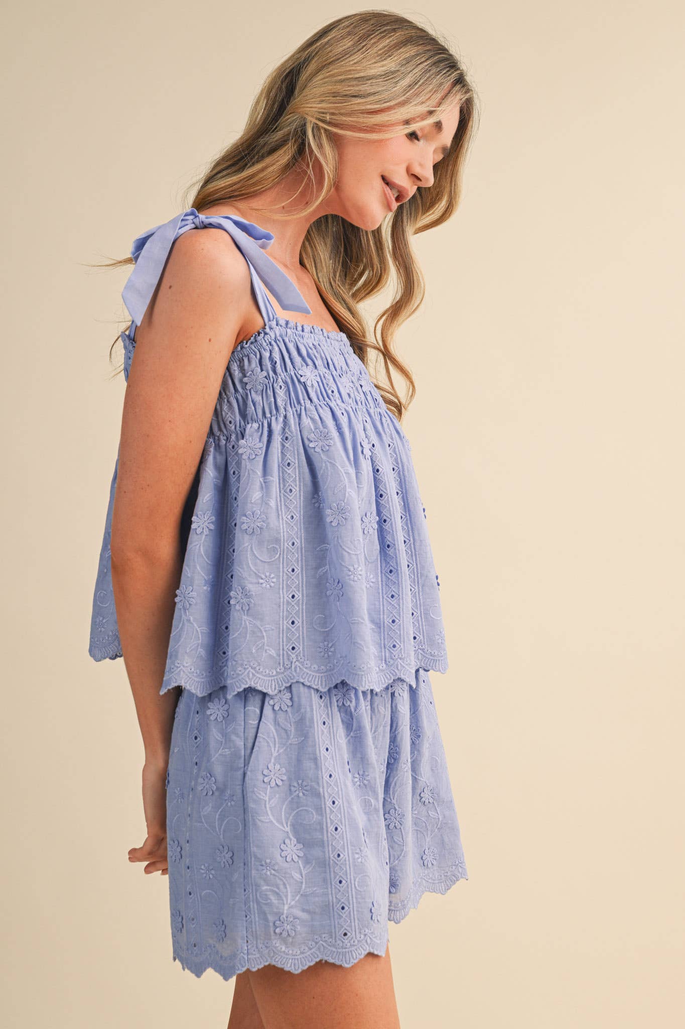 FLORAL EYELET TANK AND SHORTS SET MPST4820: White / L