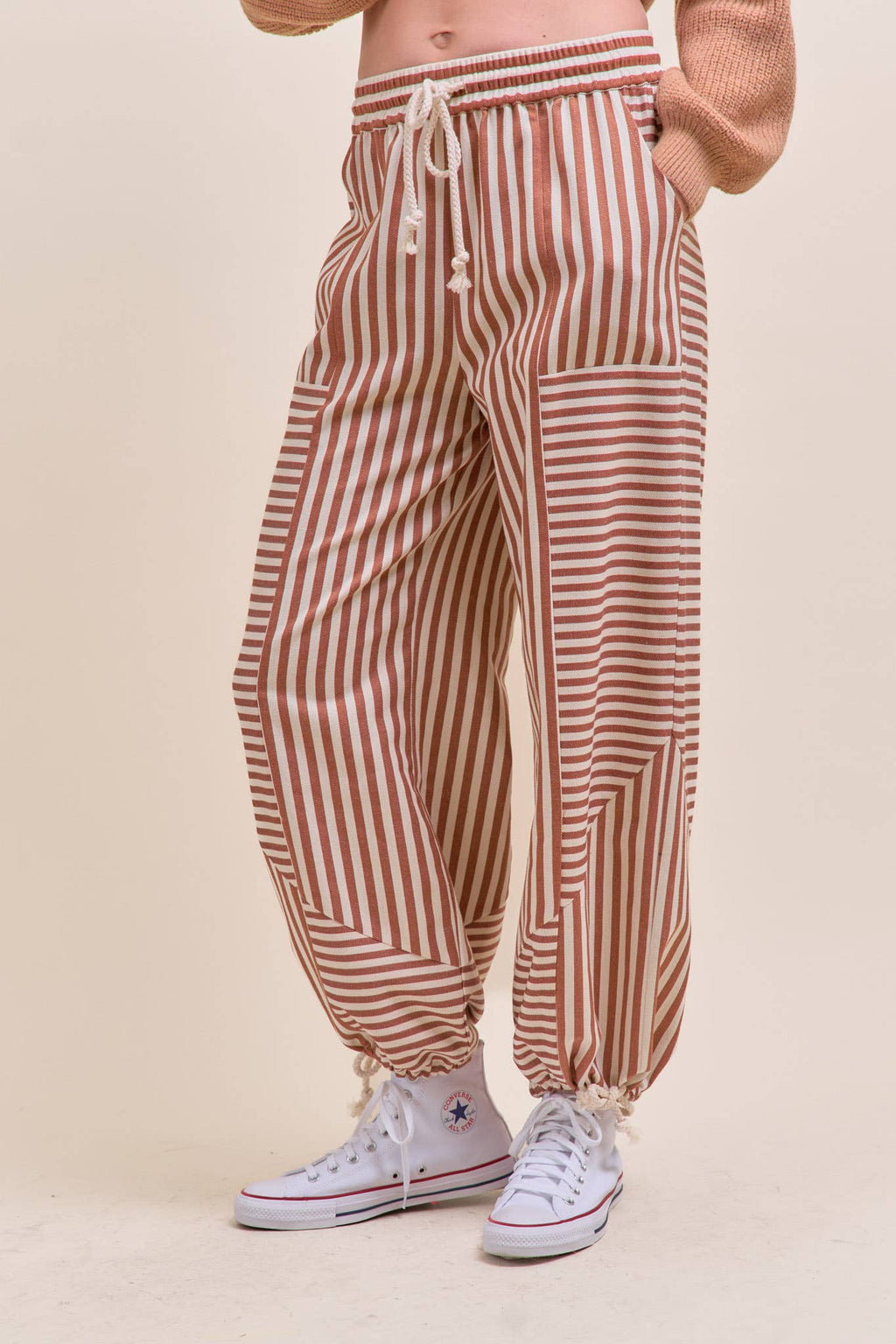 MIXED STRIPES PARACHUTE PANTS MP4366: Dark Blue Stripe / M