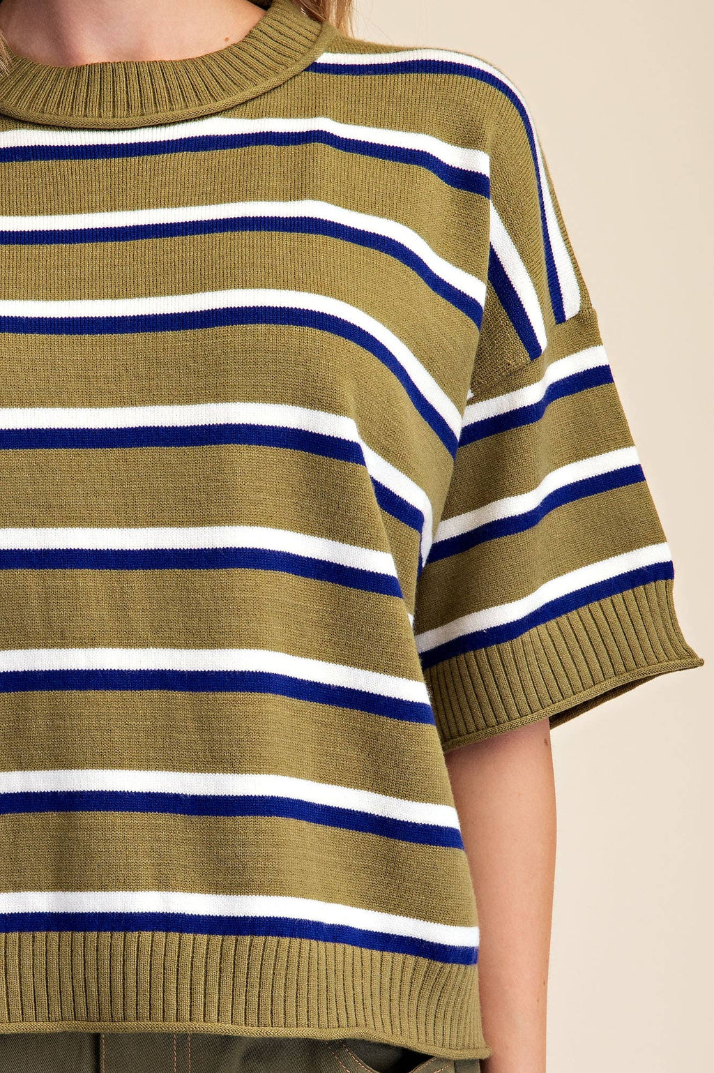Crew-Neck Stripe Sweater: Brown / M