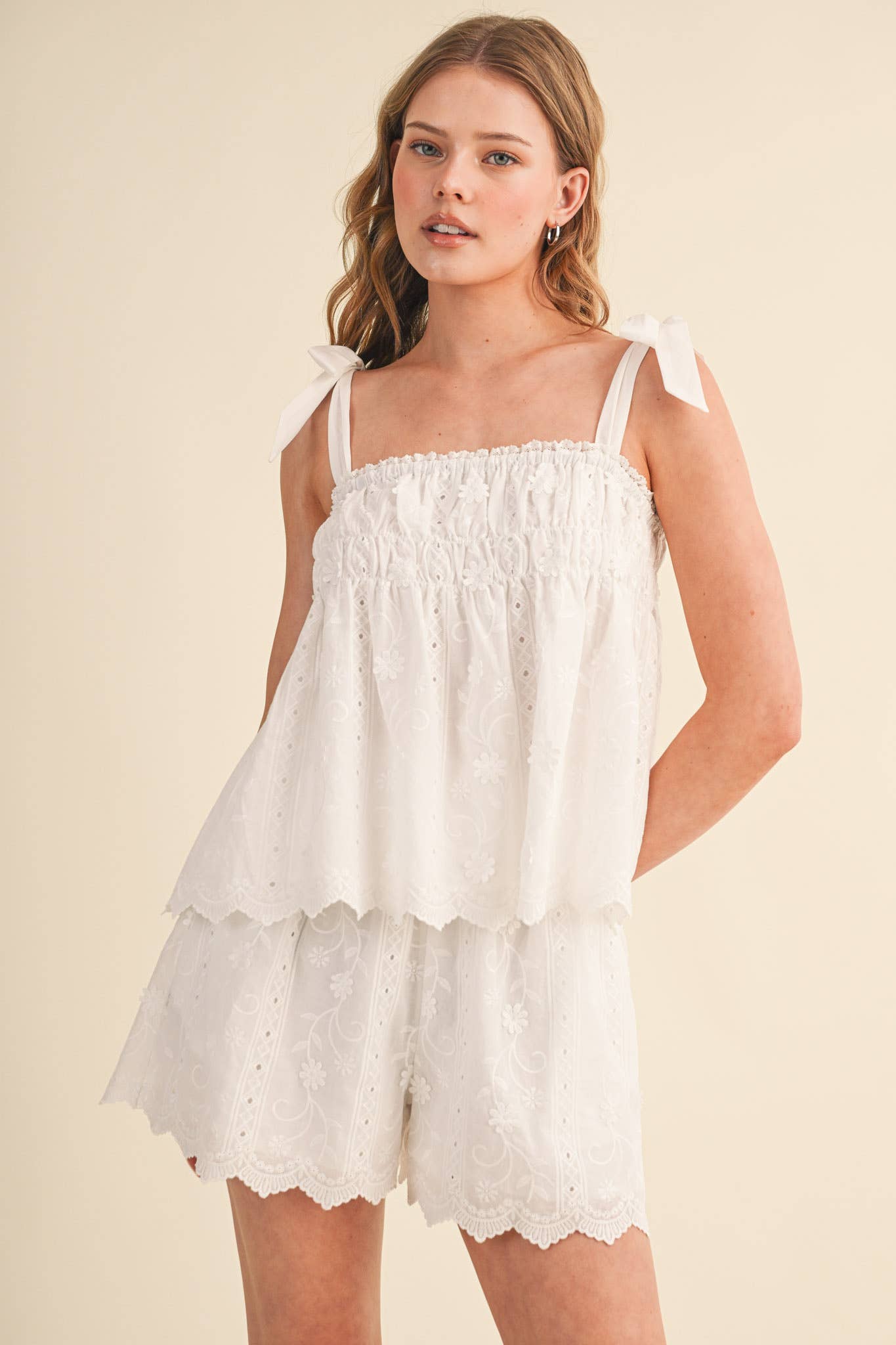 FLORAL EYELET TANK AND SHORTS SET MPST4820: White / S