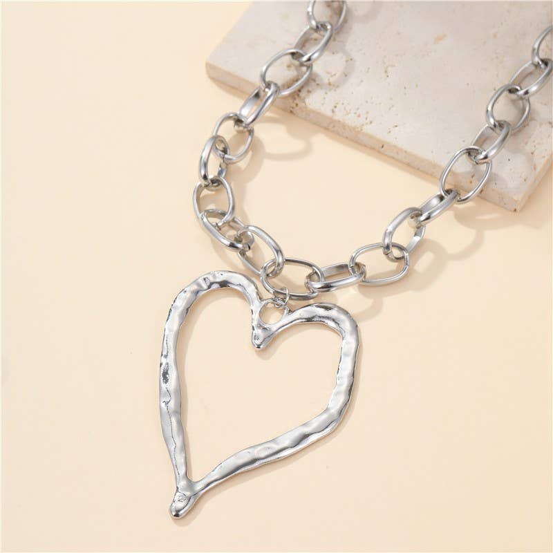 Statement Hammered Open Heart Necklace | 40NK9698: Gold