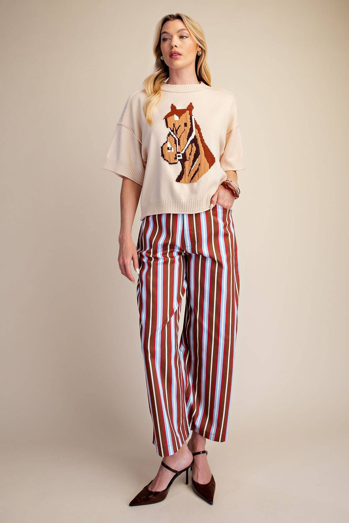 Western Horse Crew Neck Sweater: Camel / L