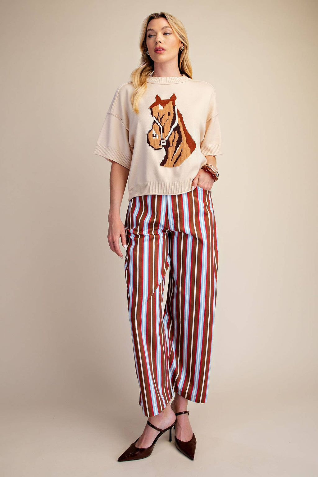 Western Horse Crew Neck Sweater: Camel / M