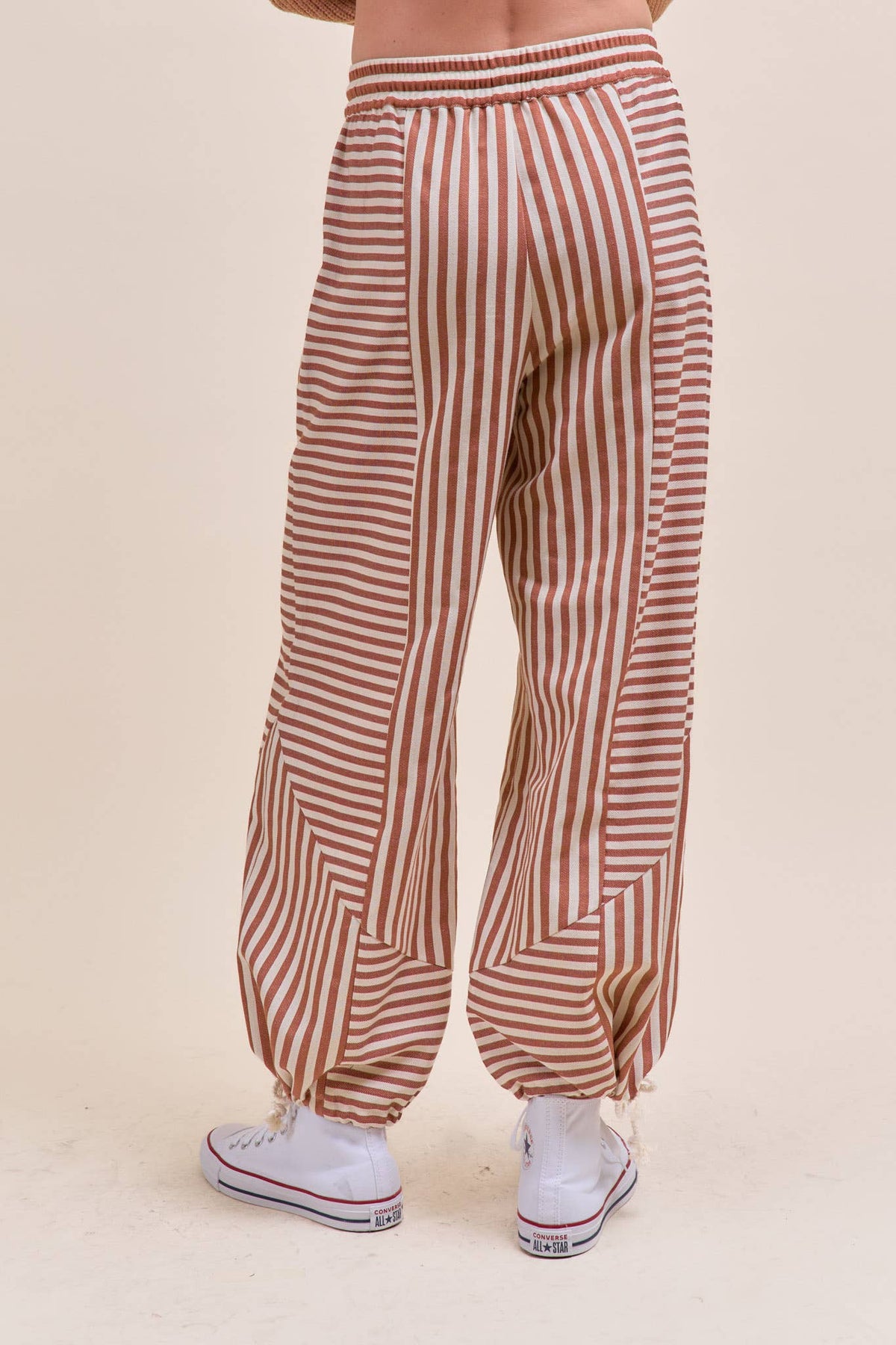 MIXED STRIPES PARACHUTE PANTS MP4366: Dark Blue Stripe / M