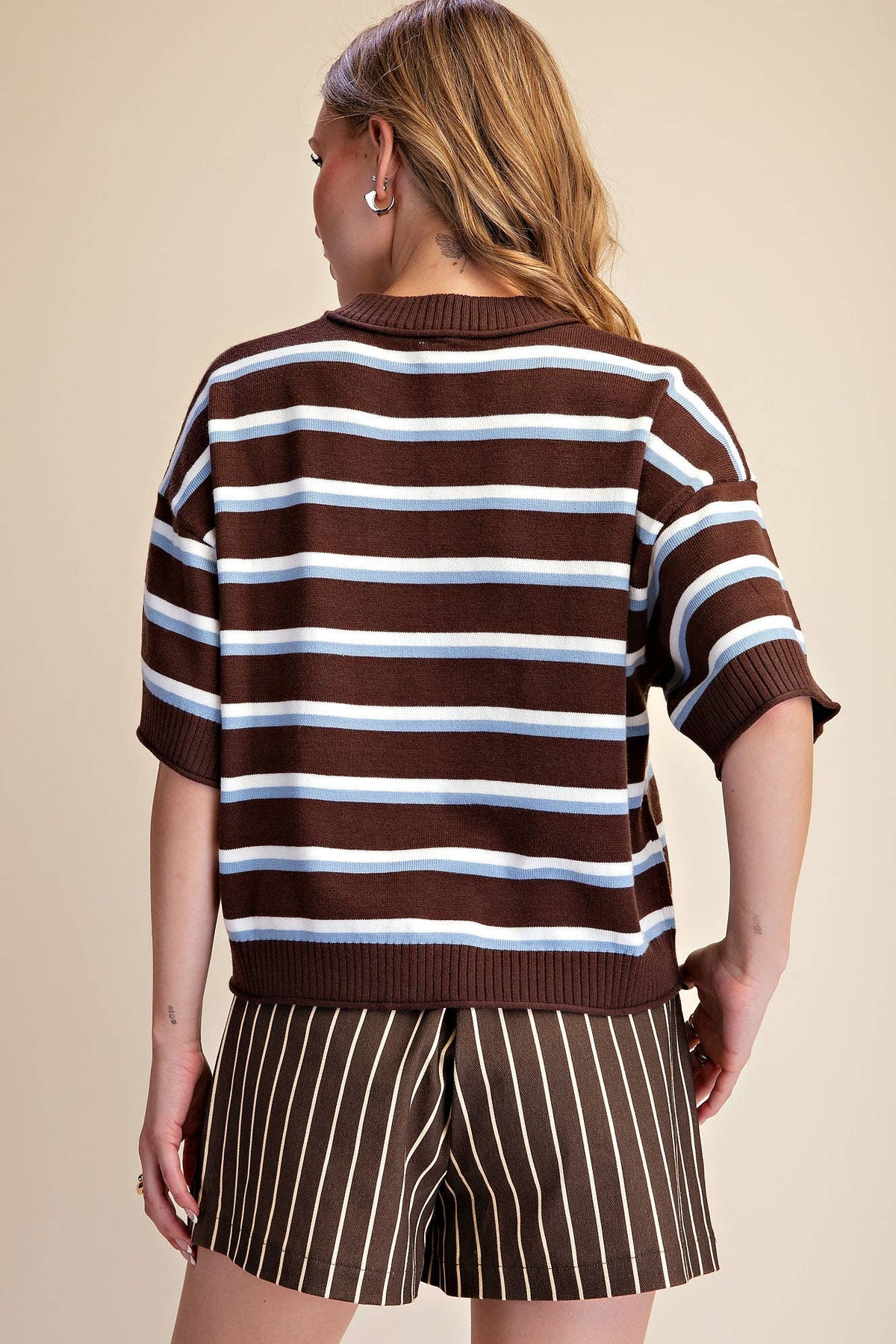Crew-Neck Stripe Sweater: Brown / L