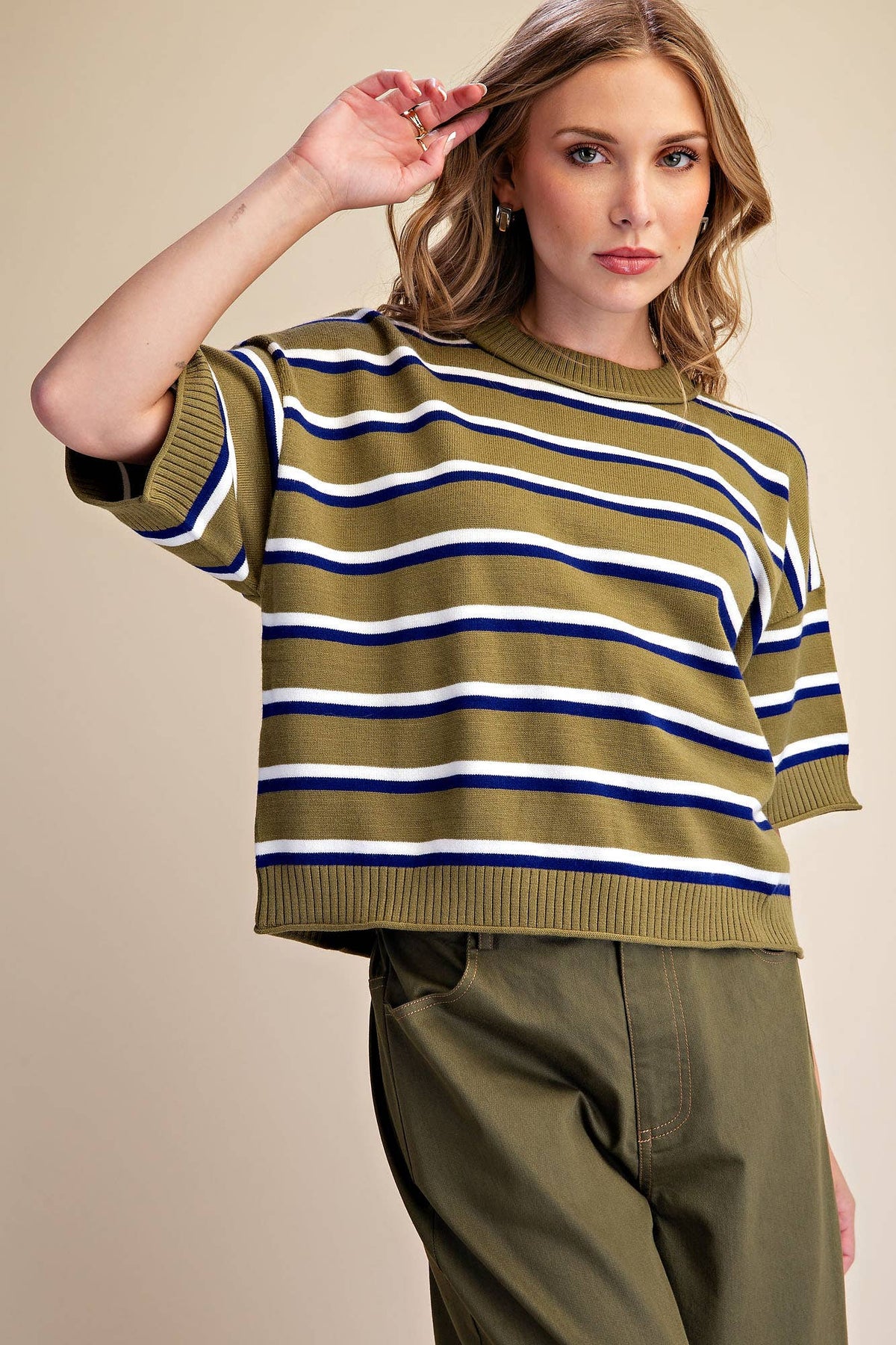 Crew-Neck Stripe Sweater: Brown / L