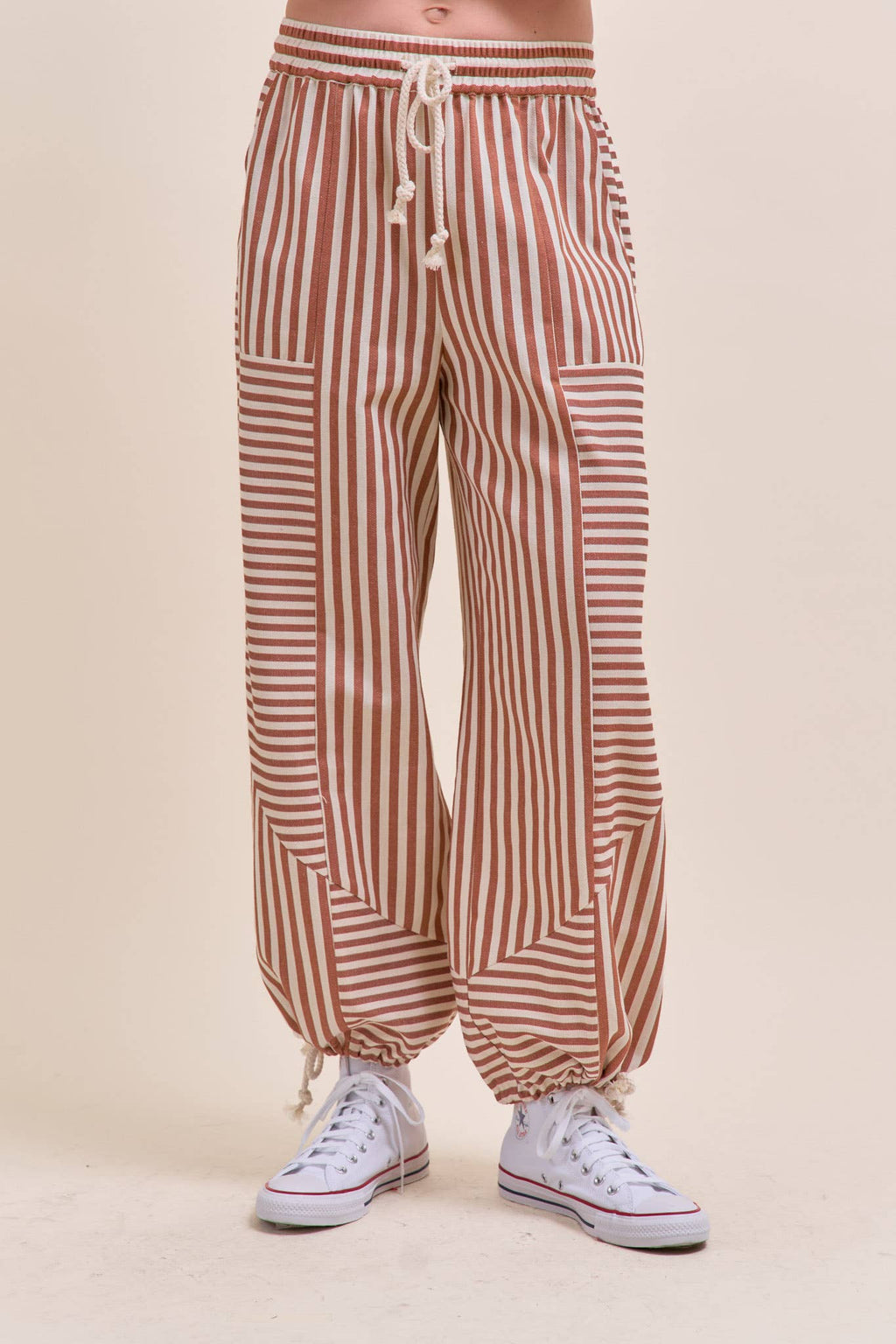 MIXED STRIPES PARACHUTE PANTS MP4366: Dark Blue Stripe / M