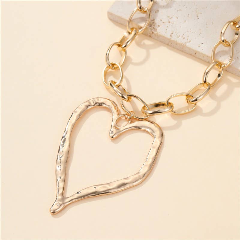 Statement Hammered Open Heart Necklace | 40NK9698: Gold