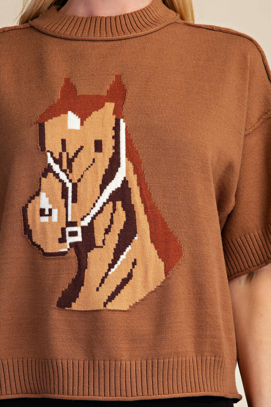 Western Horse Crew Neck Sweater: Camel / M