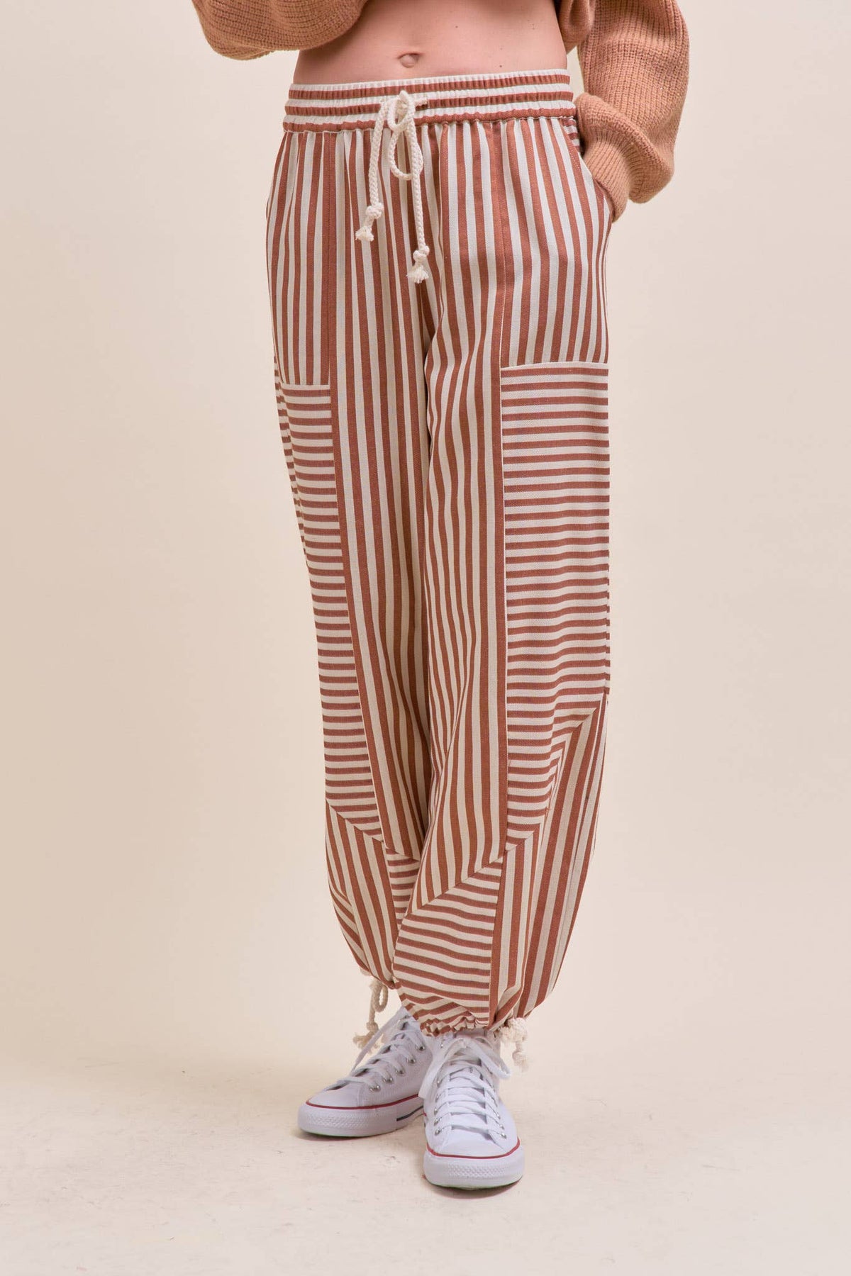 MIXED STRIPES PARACHUTE PANTS MP4366: Dark Blue Stripe / M
